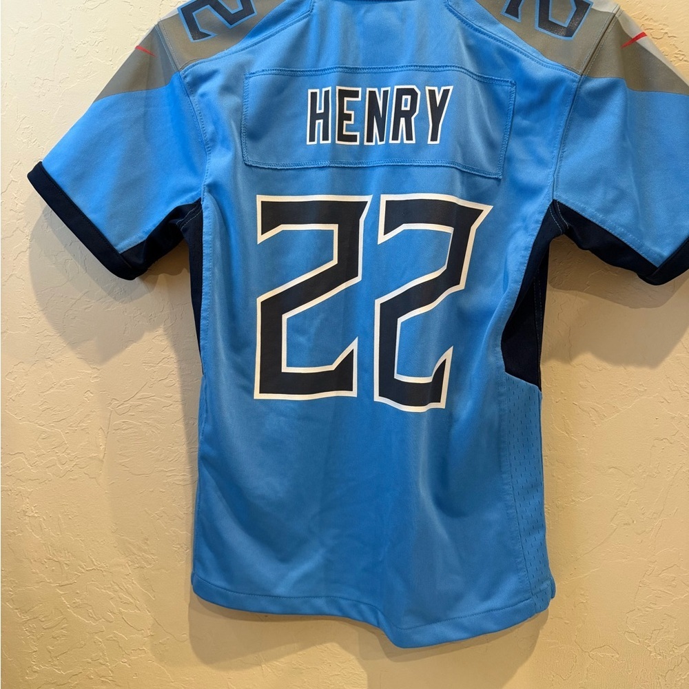 Nike Tennessee Titans Derrick Henry 22 On Field NFL Jersey Youth Medium 10/12 - Picture 5 of 7